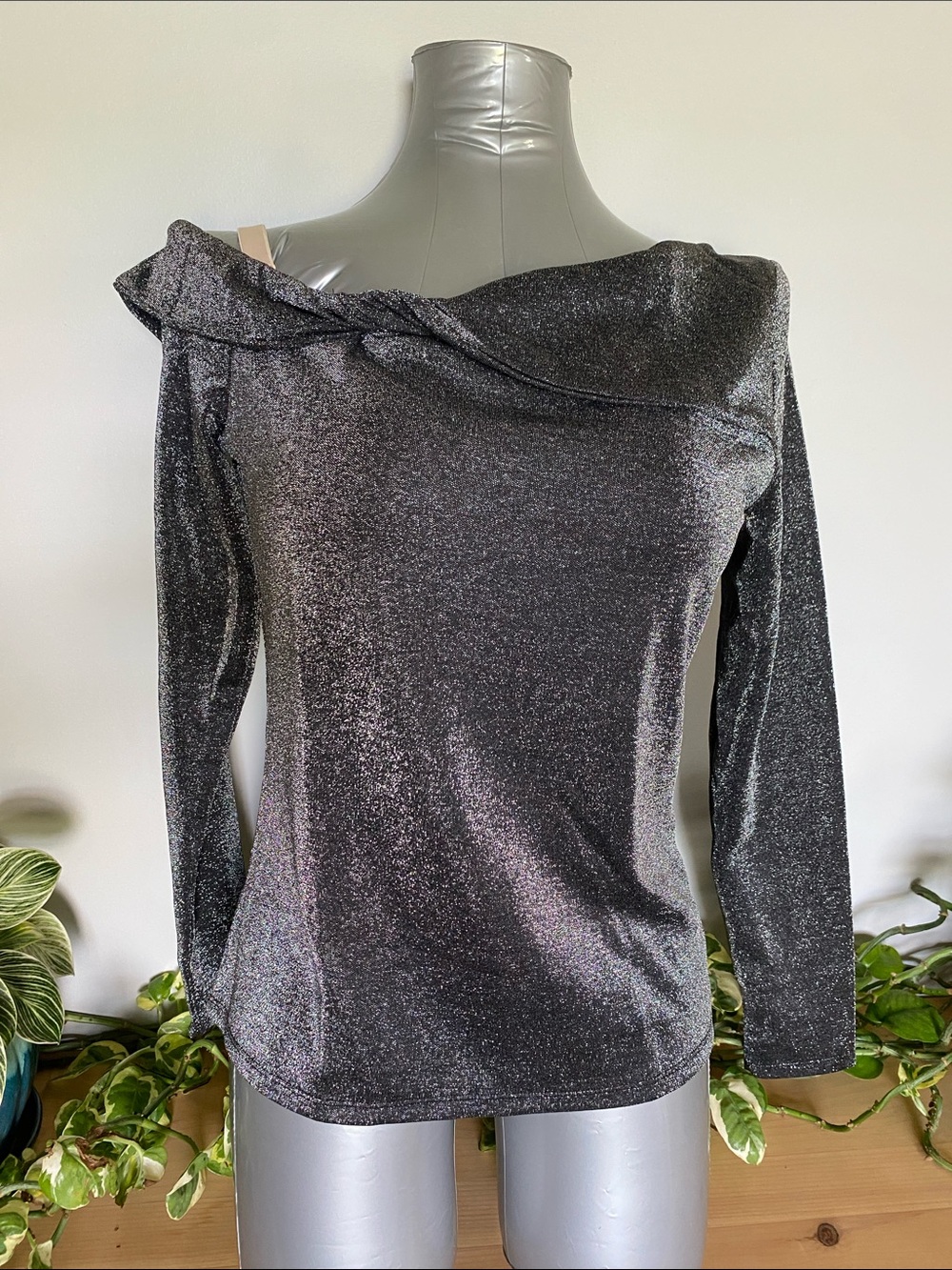 NWT GAP one-shoulder long sleeve shirt, M